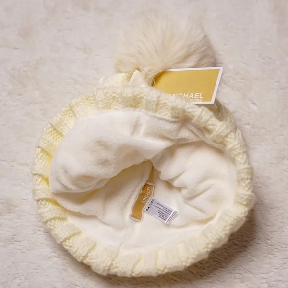 NWT MICHAEL KORS Beanie - Picture 3 of 4